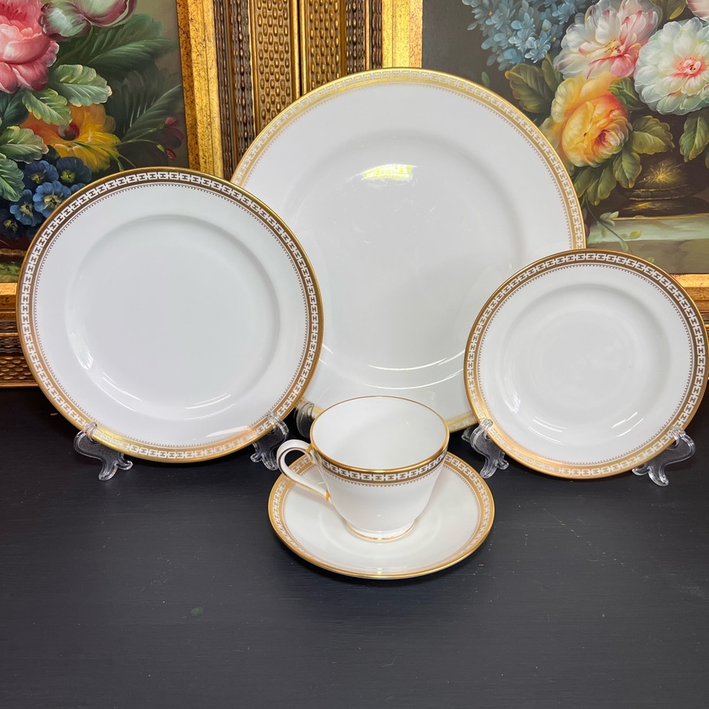 Elegant Gold and White Dinnerware Set